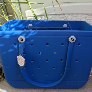 💙BLUE Eyed Bogg Bag NWT Large